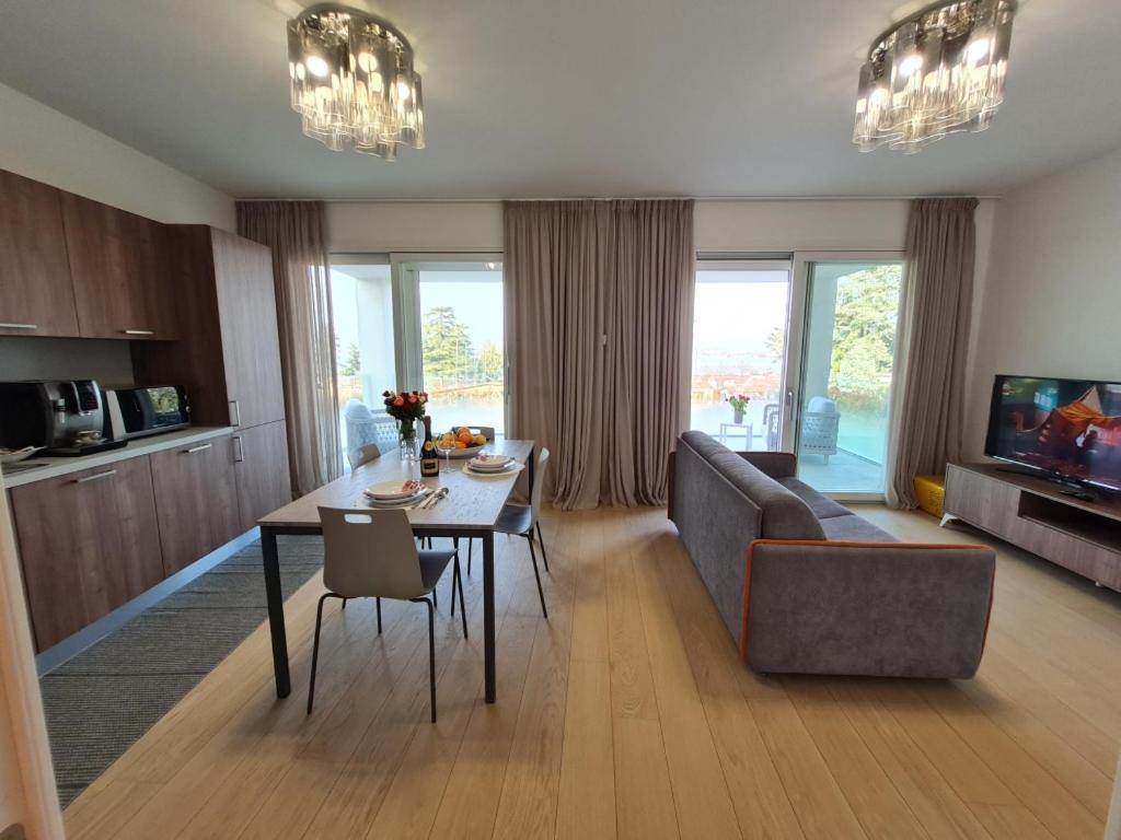 Apartment Sole Di Diana Luxury Peschiera del Garda